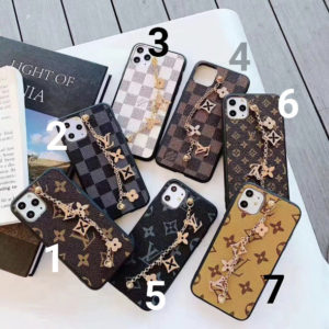 Designer Fashion iPhone Case / Cover With Stylish Chain